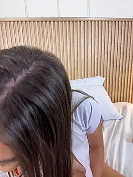 NahimiThompson Chat XXX in diretta