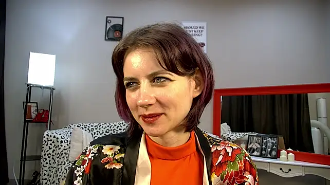 Chat +18 de MarianBells ao vivo