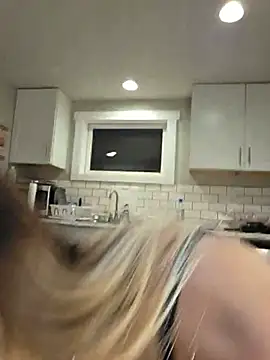 Chatroom XXX en direct de Chloe_StClaire