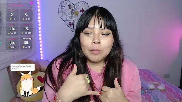 EllieMoonX's Live XXX Chat