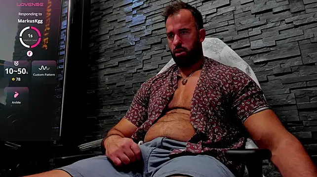 David_Big_Daddy: онлайн-секс-чат
