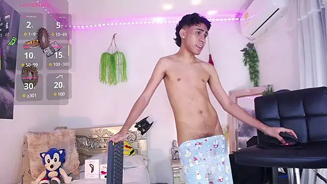 Czat XXX na żywo – huge_armound