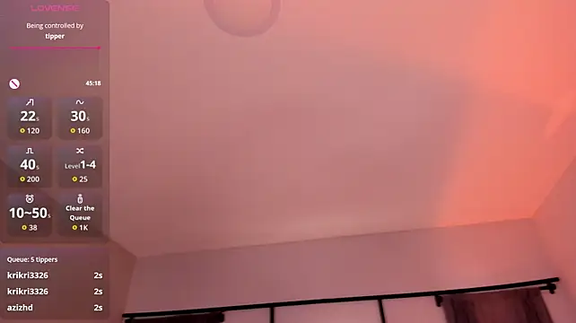 megann_blaze élő XXX-chatje