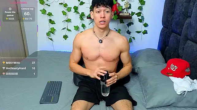 Luke_Muscle Live XXX Chat