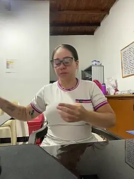 HealingHoney Live XXX Chat