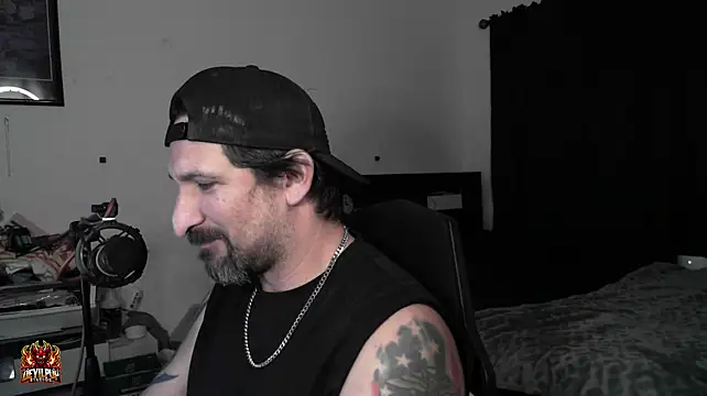 DevilPup75_'s Live XXX Chat