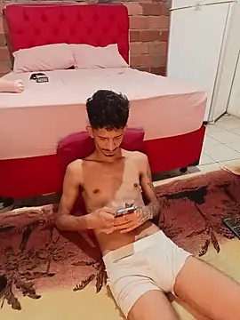 OCamBoy 即時 XXX 聊天