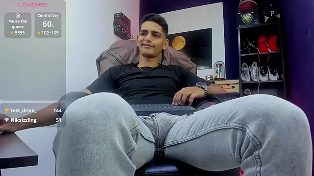 Alex_king27 Live XXX-Chat
