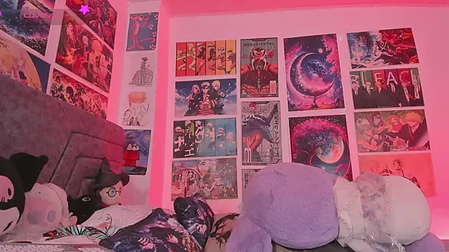 MissCurvyTop's Live XXX Chat
