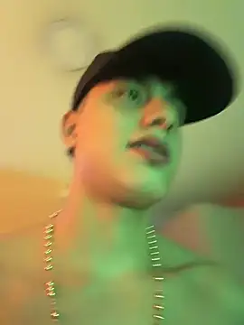 Lander_Cruz 即時 XXX 聊天