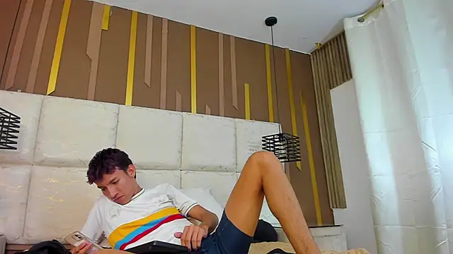 GaelFlynn live XXX chat