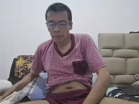 skinnylatino51's Live XXX Chat