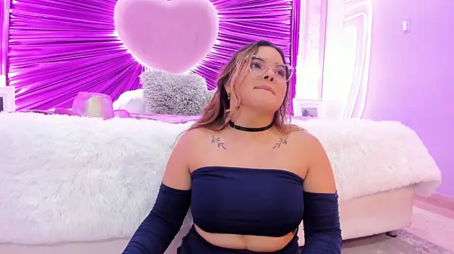 EVELIN_MASON's Live XXX Chat