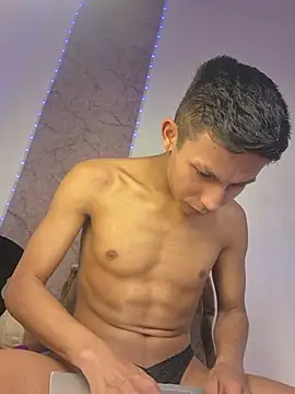 Chatroom XXX en direct de DirtySlave_