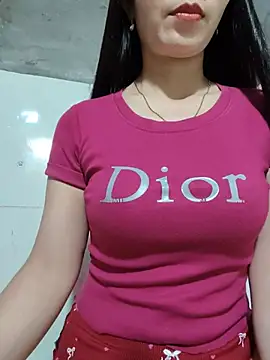 Vyvvyy96's Live XXX Chat