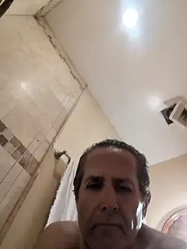 bobby69cock XXX чат на живо