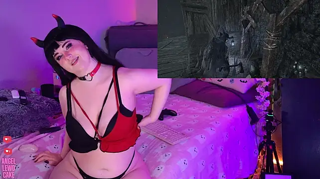 Czat XXX na żywo – Angel-Lewd-Cake