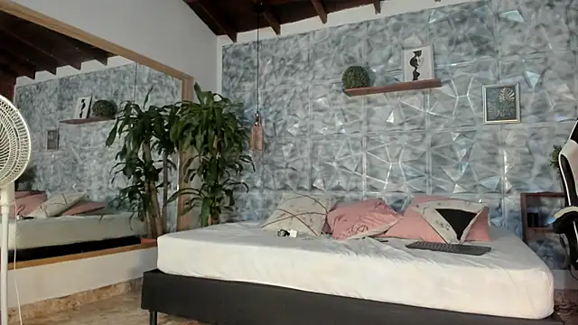 Chat +18 de elliot_colton ao vivo