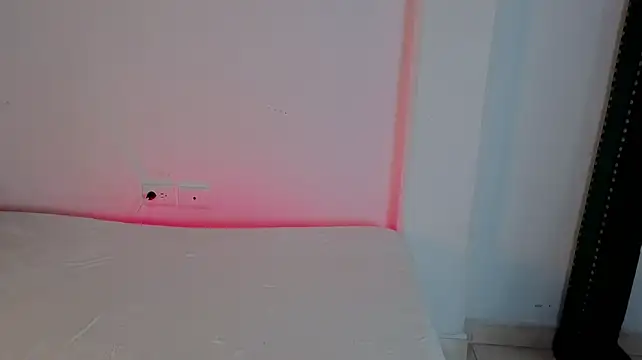 Adriann_voss' Live XXX Chat
