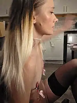 دردشة Chloe_StClaire الجنسية المباشرة