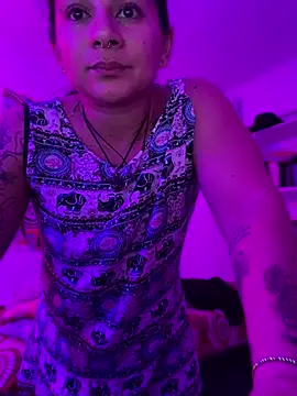 Chat +18 de Amarantha_666 ao vivo