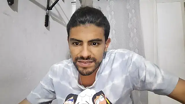 XXX chat uživo modela JBond007BBC