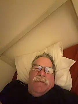 Chatroom XXX en direct de Caesar_Baxter
