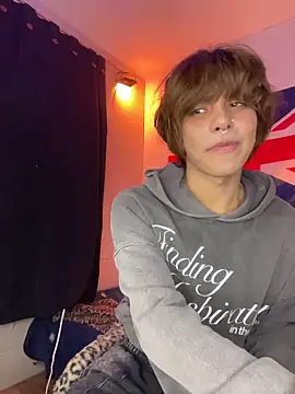 Aronn_44 – Naživo XXX chat