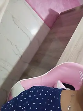 XXX chat uživo modela Beerrry