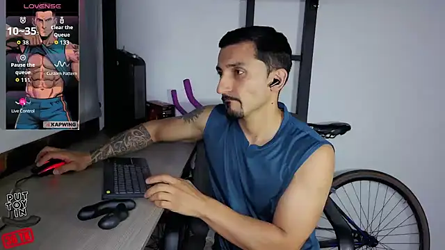 Chat XXX Live Marck_Muscle