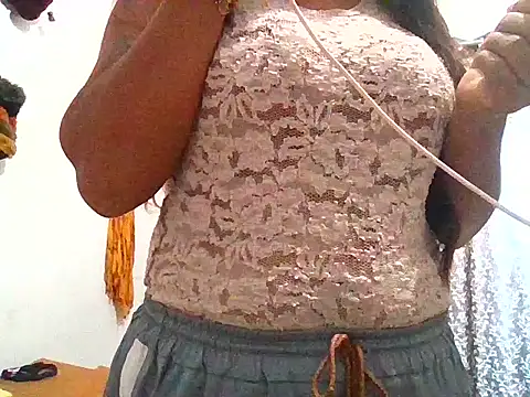 Chat XXX en directo de RUKMINI_60