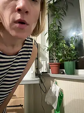 UmaTruewoman's Live XXX Chat