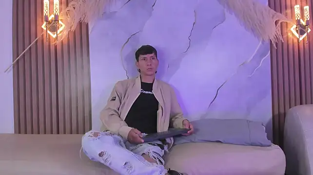 Sammy_OS élő XXX-chatje