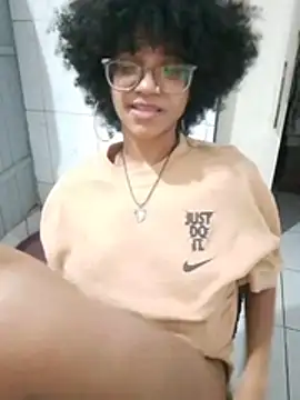 xkitty_noir Chat XXX in diretta