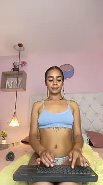 Novagh_ Chat XXX in diretta