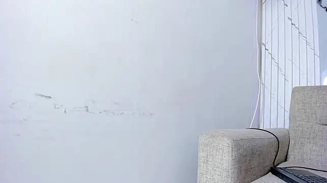 TaniaEsquivel Adlı Modelin Canlı XXX Sohbeti