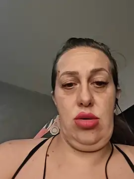 แชท XXX สดของ AvaSquirtMilf