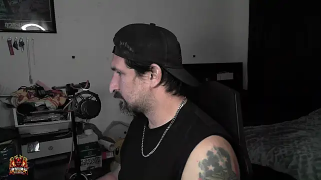 DevilPup75_n Live XXX chat