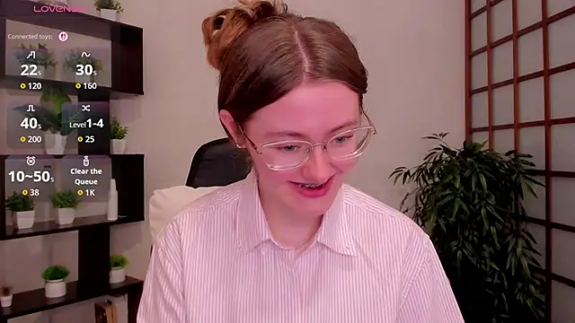 KateCuddle 现场XXX聊天