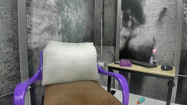Gury_tattoo Chat XXX live