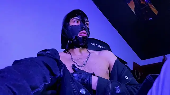 Chatroom XXX en direct de Lucius_Evl