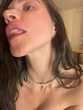 karinasantos_ 即時 XXX 聊天