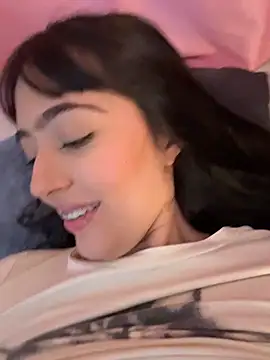 Hinata_3 Chat XXX in diretta