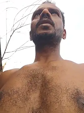 צ'אט XXX בשידור חי של Daddyishere_19
