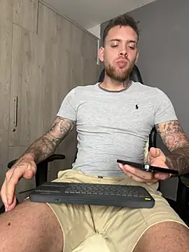 arnold_bekam Live XXX-chat