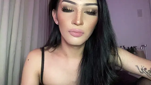 Alicegreenexx élő XXX-chatje