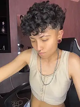 Chat XXX ao vivo de ian_mathias_