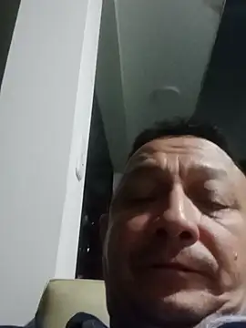 הופעת וובקאם של luchoarr