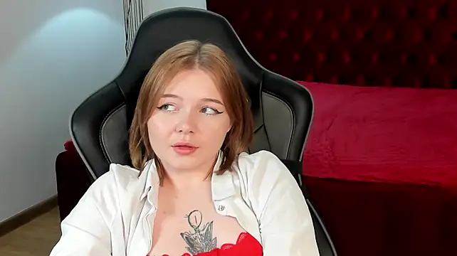 Chat XXX en directo de ElinaVale