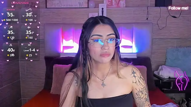 mia_devine_'s Live XXX Chat